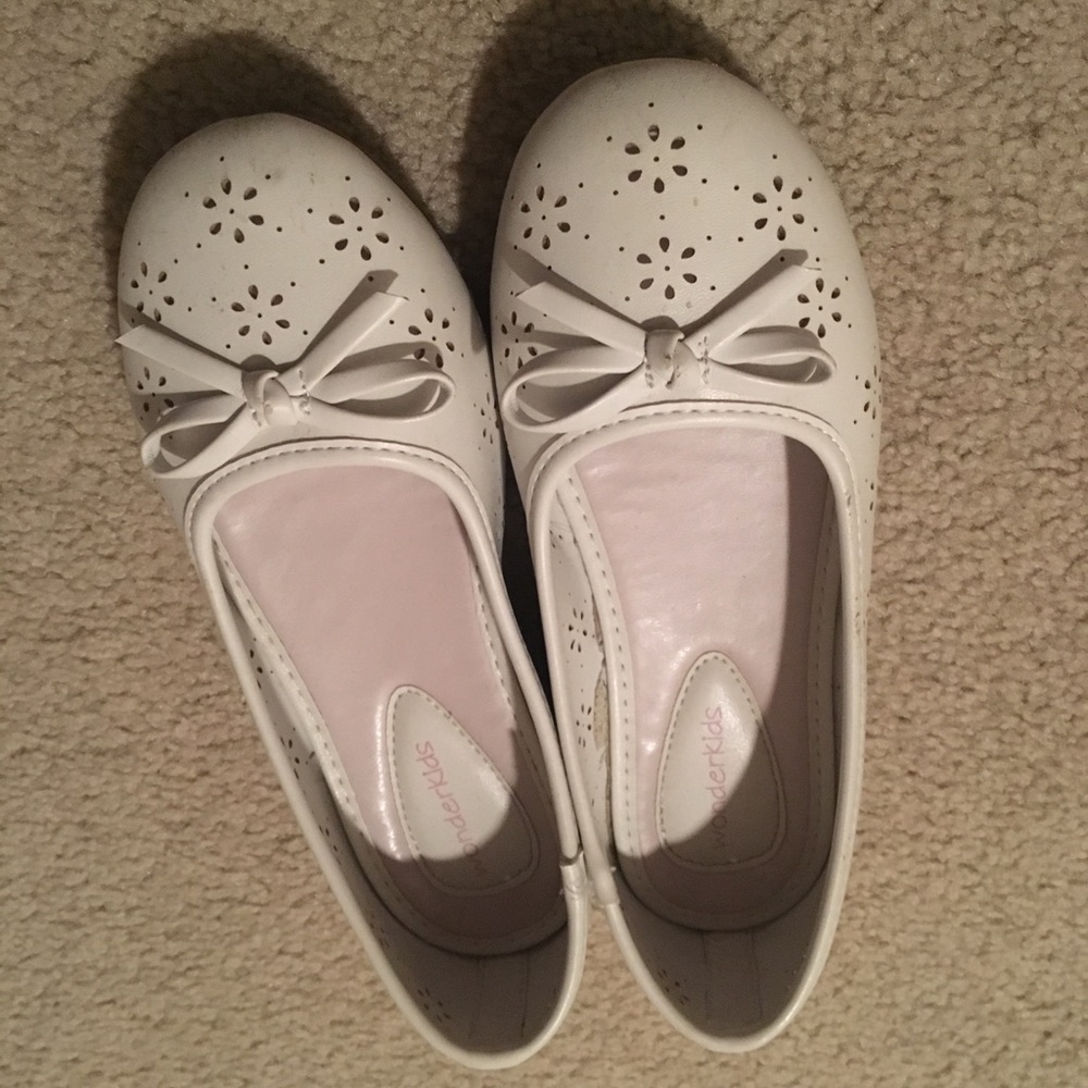 Girls white shoes